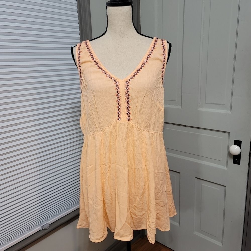 TORRIDāBabydoll Gauze Embroidered Tank - Picture 5 of 10